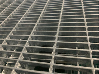 Пресований решітчастий настил 600×1000 (33х11, 25х2)